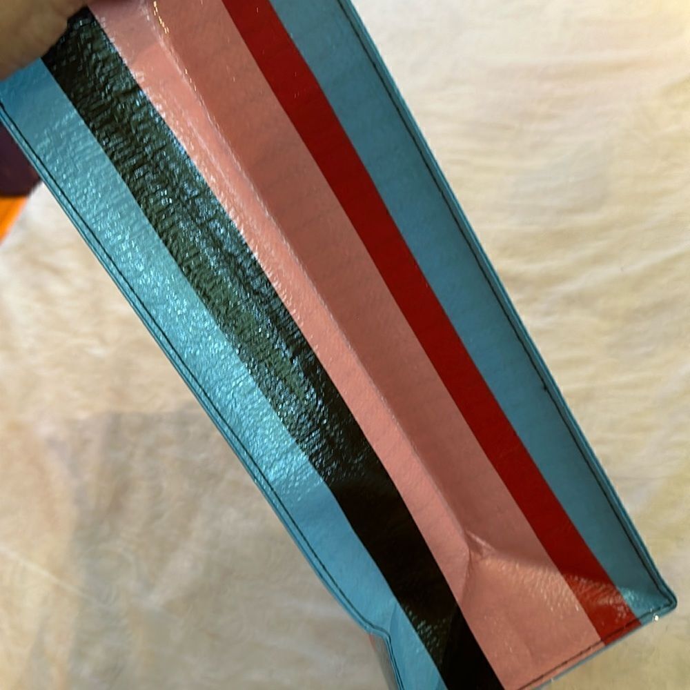 Blue Q Shopper Plastic Tote  Bag - I Love This Town Home Pride Recycled - Picture 4 of 16
